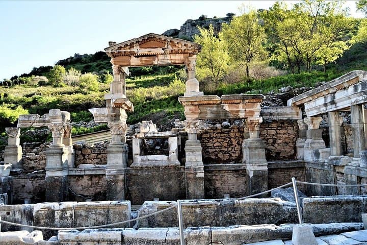 Two-Day Ephesus & Pamukkale Tour from Istanbul: Ancient Ruins and Thermal Terraces photo 4