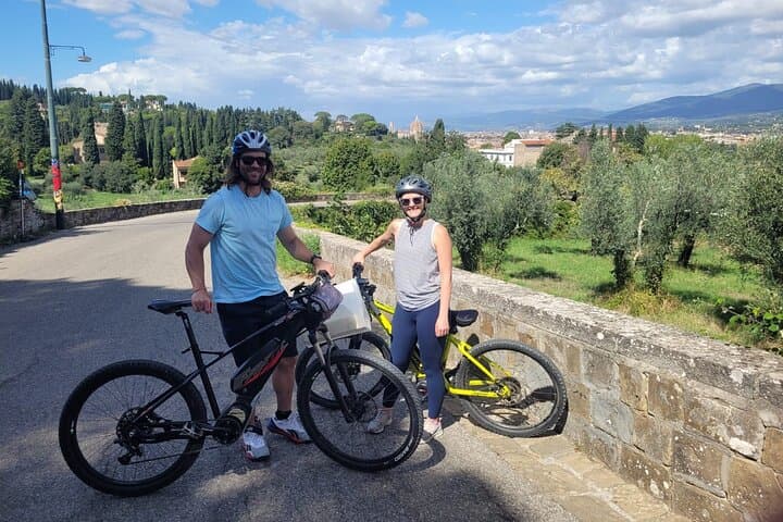 E-bike Florence & Tuscan Hills: Olive Oil Tasting and San Miniato View photo 5