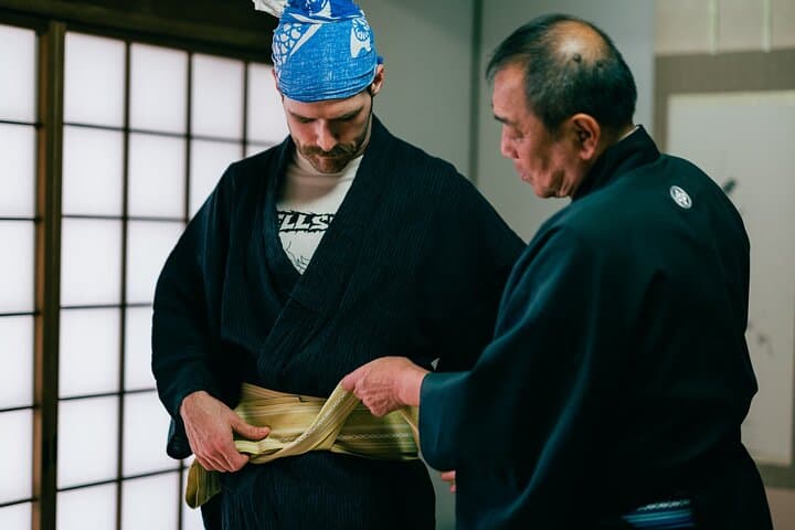 Train Like Miyamoto Musashi: Iaido Workshop Near Kumamoto Castle photo 3