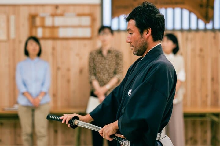 Train Like Miyamoto Musashi: Iaido Workshop Near Kumamoto Castle photo 6