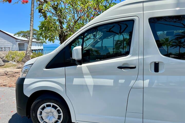 Port Douglas to Hartley's Crocodile Adventures: Return Shuttle with Park Admission photo 3