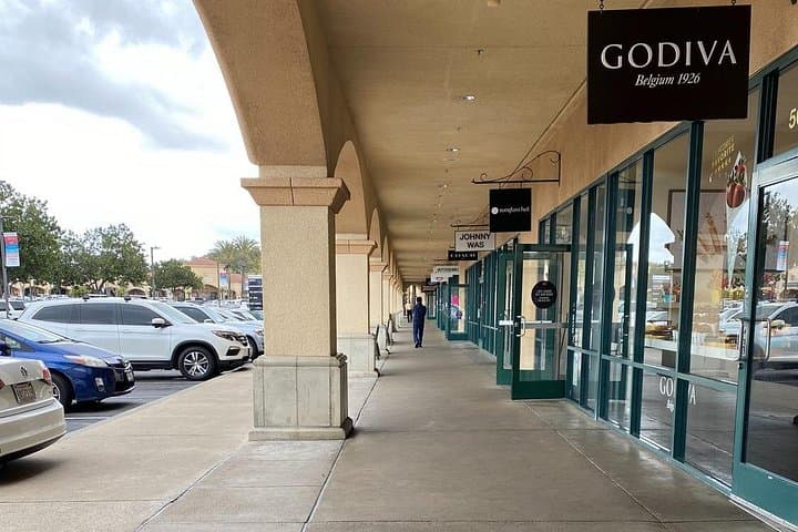 Day Trip to Camarillo Premium Outlets: Private Shopping Transfer from Los Angeles photo 2