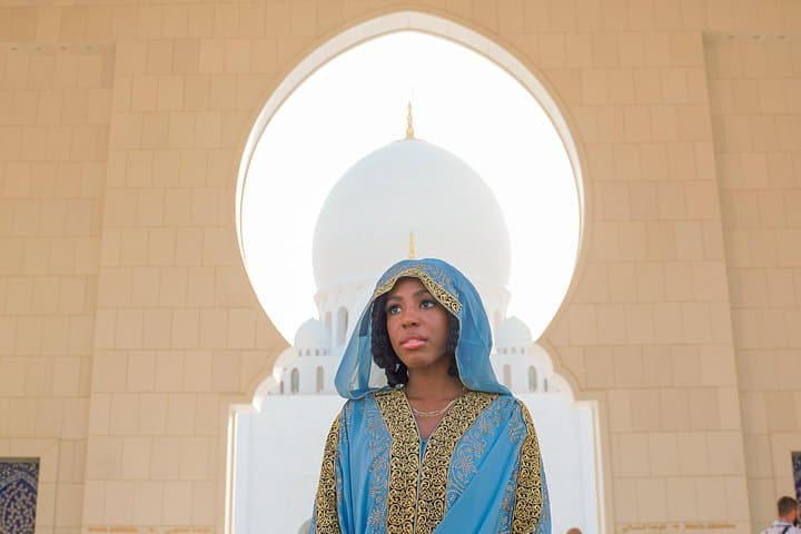 Abu Dhabi Grand Mosque, Qasr Al Watan & Etihad Towers Day Tour photo 2