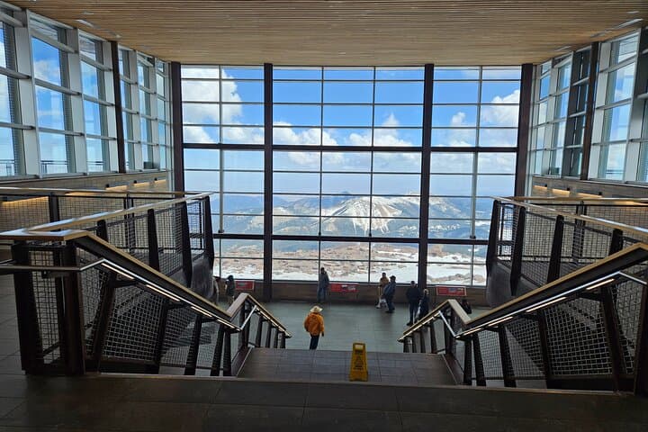 Pikes Peak Luxury Jeep Tour from Colorado Springs — Summit Drive, Photo Stops & High-Altitude Views photo 3