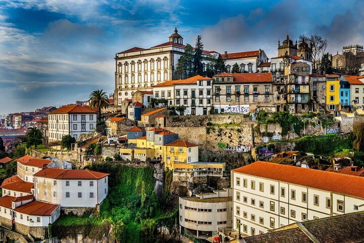 Private Full-Day Porto Tour: Clerigos, Ribeira & Douro Highlights photo 3