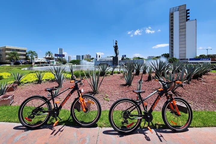 Explore Guadalajara by Bike: 3-Hour City Sights Bicycle Tour photo 4