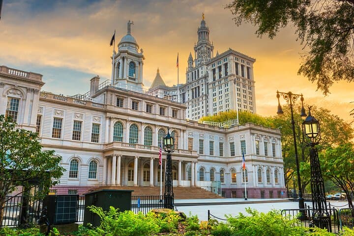 Walk in Hamilton's Footsteps: Alexander Hamilton Outdoor Quest in NYC