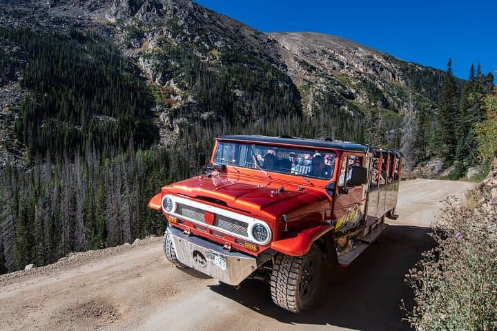 Rocky Mountain National Park Winter Wonderland: Guided 4x4 Photo & Sled Tour photo 6