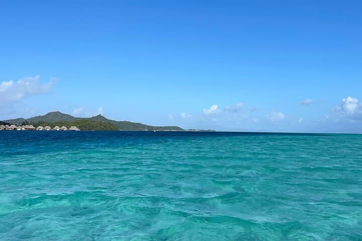 Private Sunset Cruise in Bora Bora: Champagne Lagoon at Dusk photo 2