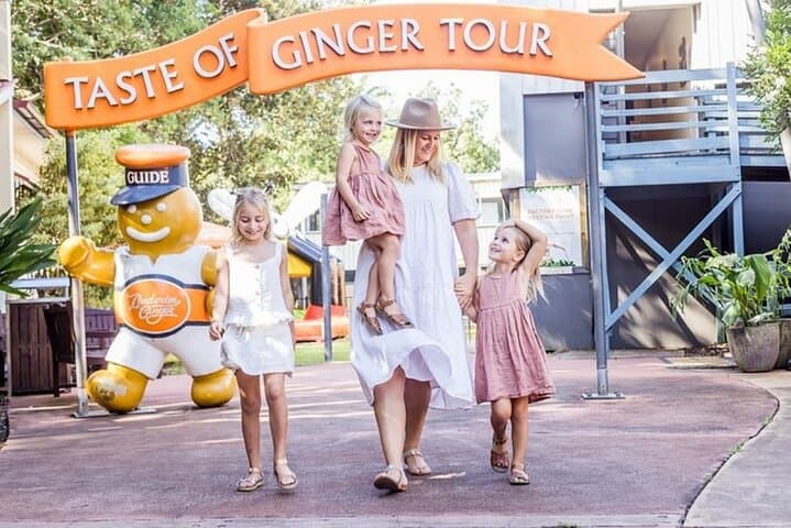Ginger Factory & Nutworks Return Bus Transfer — Sunshine Coast Day Trip