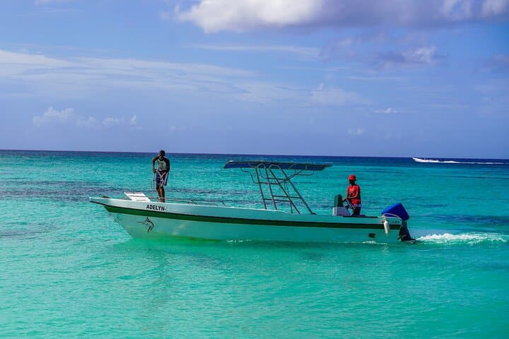 Private Saona Island Boat Tour with Snorkeling from Bayahibe photo 2