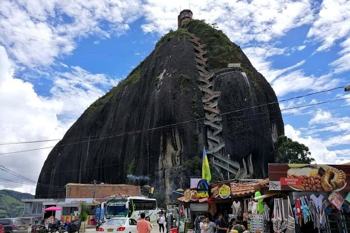 Private Half-Day Tour to Piedra del Peñol from Medellín — Climb, Views & Guatapé photo 2