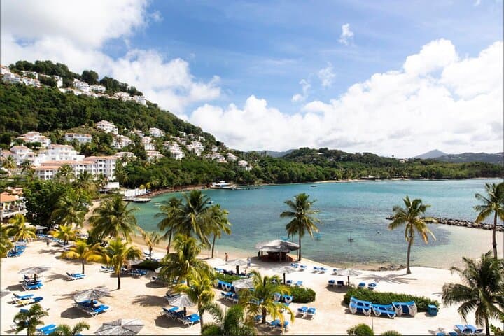 Full-Day Resort Pass in St. Lucia — Beach, Pools & Lunch Near Castries photo 5