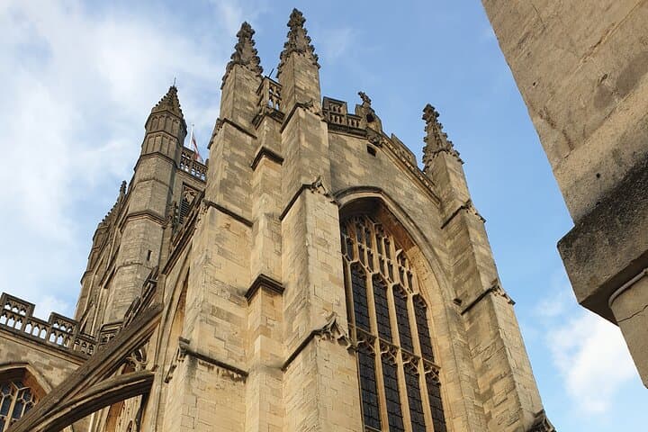 Bath Walking Tour with Blue Badge Guide — Roman Baths, Abbey & Georgian Architecture (2 hours) photo 3