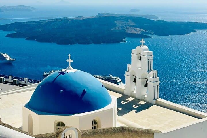 Private 4-Hour Santorini Tour: Fira, Oia, Prophet Ilias & Red Beach photo 2