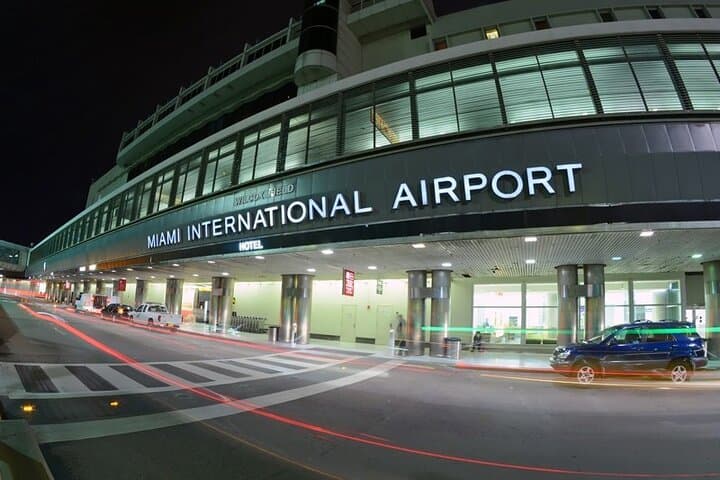 Seamless Transfer from Fort Lauderdale to Miami — Private Mercedes Sprinter Shuttle photo 5