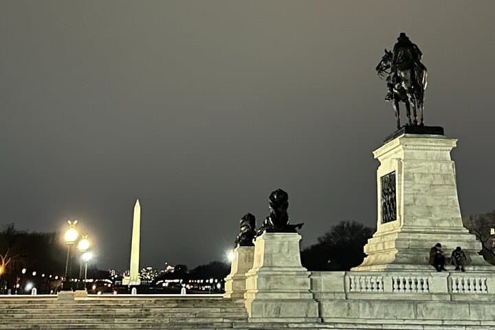 DC After Dark: Private Night-Time Chauffeur Tour of Washington, D.C. photo 2