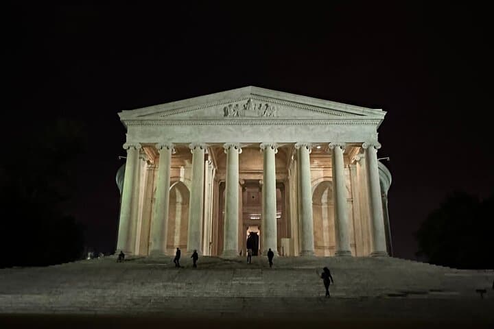 DC After Dark: Private Night-Time Chauffeur Tour of Washington, D.C. photo 3