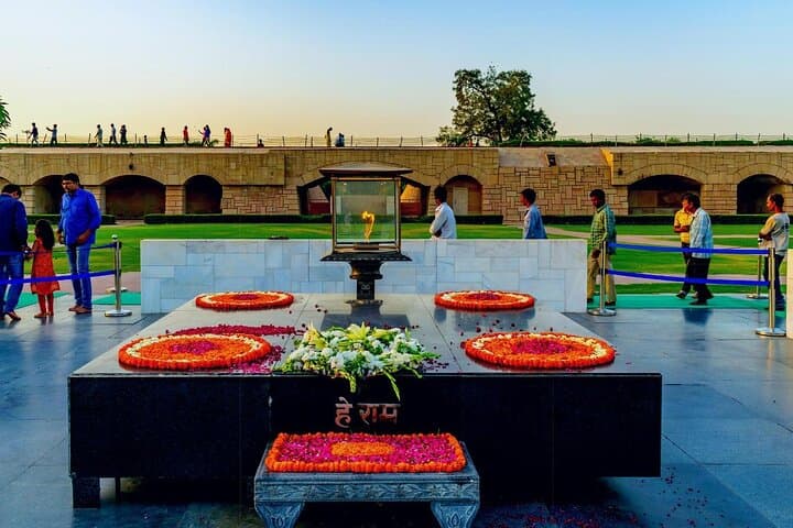 Old and New Delhi Private Sightseeing Tour — Full or Half Day photo 6