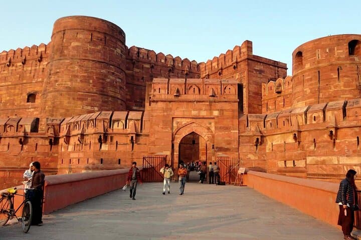 Same-Day Taj Mahal & Agra Fort Tour from Delhi — Full-Day Agra Excursion photo 3