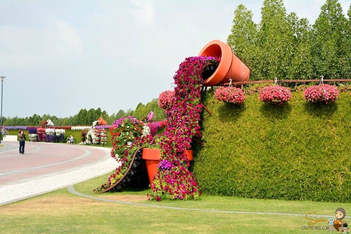 View the Palm & Dubai Miracle Garden: 4-Hour Private Tour photo 4