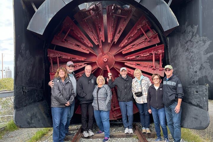 Anchorage to Seward Wildlife and Glacier Tour: Scenic Transfer with Outdoor Adventure