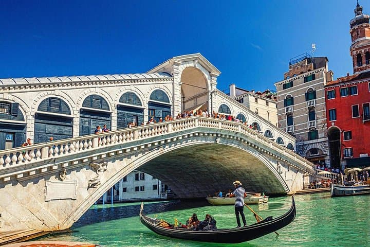 Venice Walking Tour and Gondola Ride: Grand Canal, St. Mark’s & Rialto Highlights photo 2