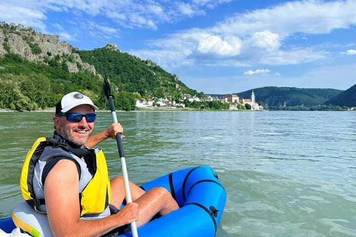 Kayak the Wachau Valley: Danube Day Trip with Wine Tasting from Vienna photo 4