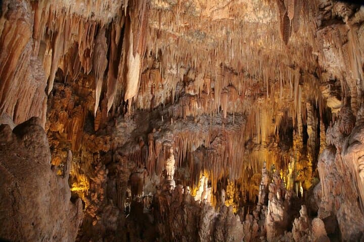 Castellana Caves and Polignano Sea-Cave Tour from Bari: Full-Day Between Land and Sea
