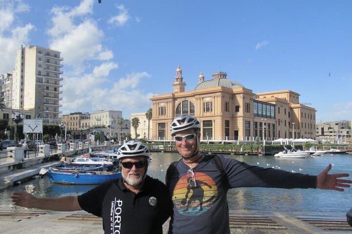 E-Bike Tour to Discover Bari: Ride the Longest European Seafront and Explore Bari Vecchia