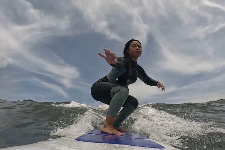 Beginner Surf Class in Lima: Private 80-Minute Lesson on the Pacific Coast photo 3