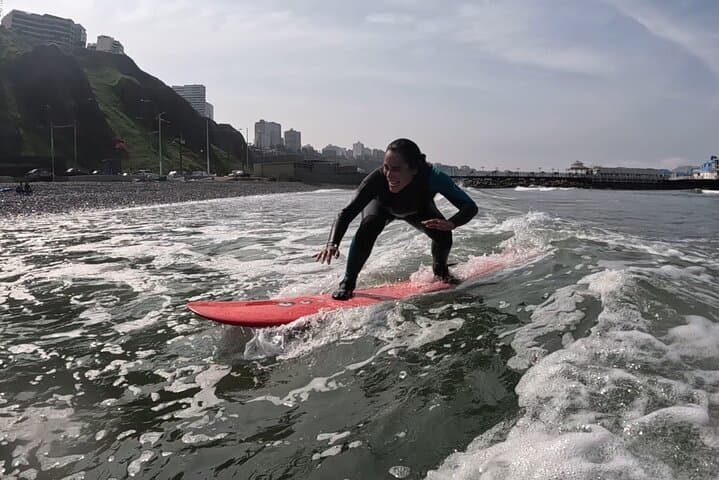 Beginner Surf Class in Lima: Private 80-Minute Lesson on the Pacific Coast photo 5