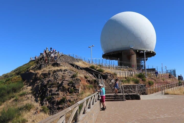 Madeira Open-Roof 4x4: Pico do Arieiro, Santana & Ponta de São Lourenço Day Tour photo 3