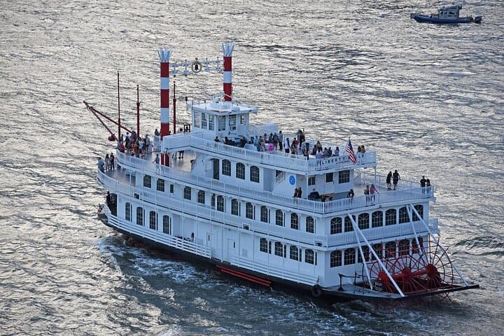 Liberty Belle NYC New Year's Eve Fireworks Cruise — Family-Friendly Midnight Boat Party