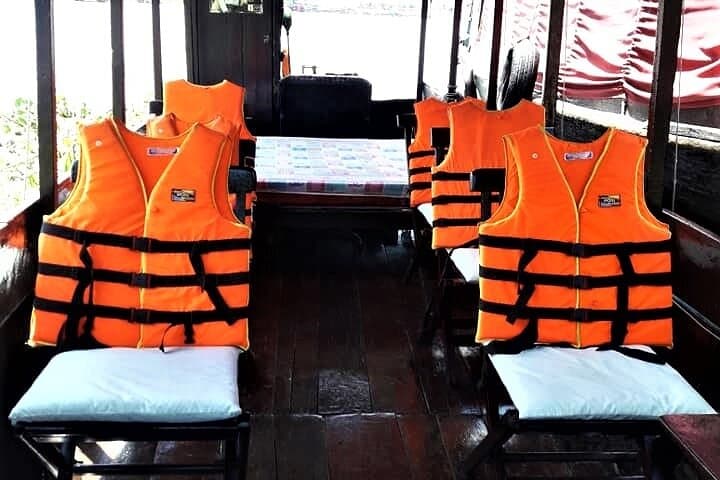 Battambang to Siem Reap by Traditional Boat Across Tonle Sap: Full-Day Private Transfer photo 6