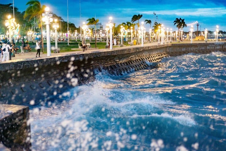 Private Half-Day Dumaguete City Tour: Silliman University, Cathedral & Local Markets