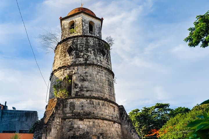 Private Half-Day Dumaguete City Tour: Silliman University, Cathedral & Local Markets photo 6