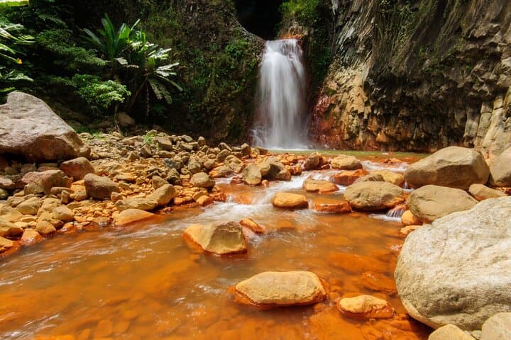Pulangbato Falls & Red Rock Hot Springs Day Trip from Dumaguete