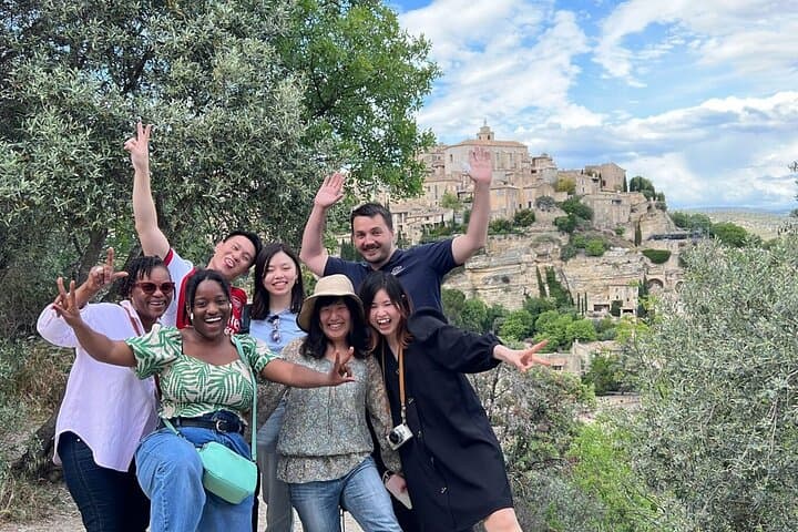 Half-Day Luberon Tour from Avignon — Roussillon, Lacoste & Gordes photo 2