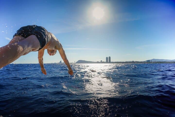 Sunrise Yoga and Two-Hour Sailing Brunch Along Barcelona’s Coast photo 4