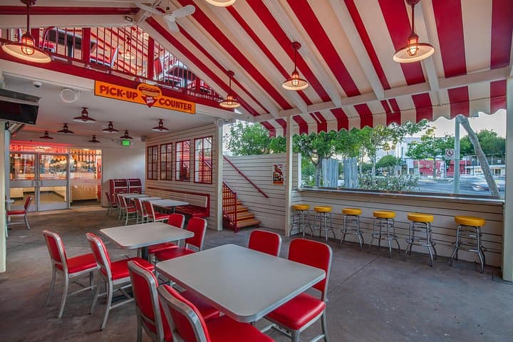 Tail O' the Pup Private Historical Hot-Dog Tour on Santa Monica Blvd photo 3
