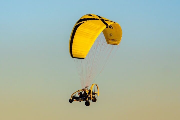 Private Paratrike Flight Over Sealine Beach — Aerial Tour from Doha photo 6
