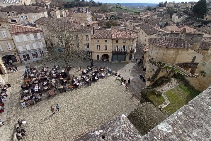 Isaac Newton’s Trail: Puzzle Walk Through Saint-Émilion’s Medieval Lanes photo 3