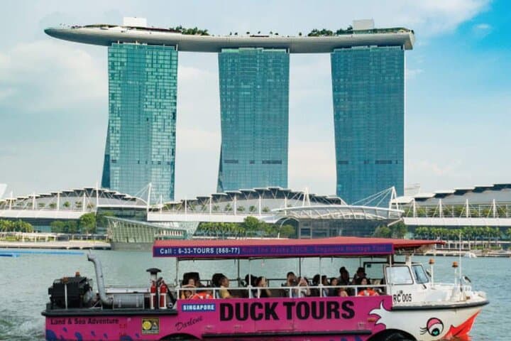 Singapore Duck Private Tour: Amphibious City & Marina Bay Experience
