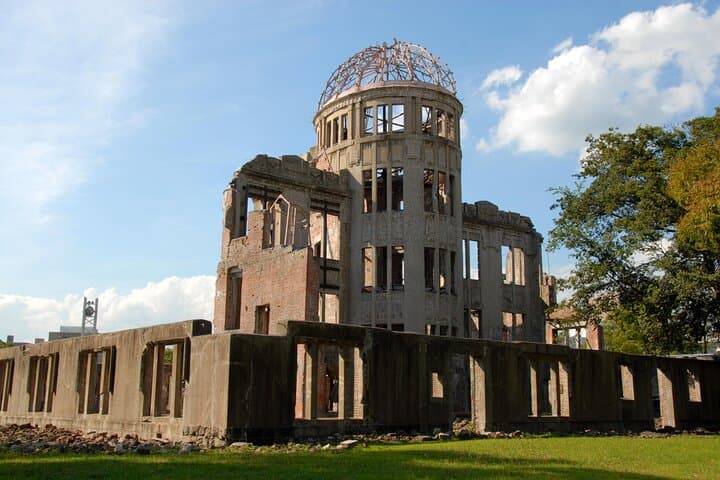 Private Shore Excursion: Hiroshima Peace Park & Miyajima Day Tour