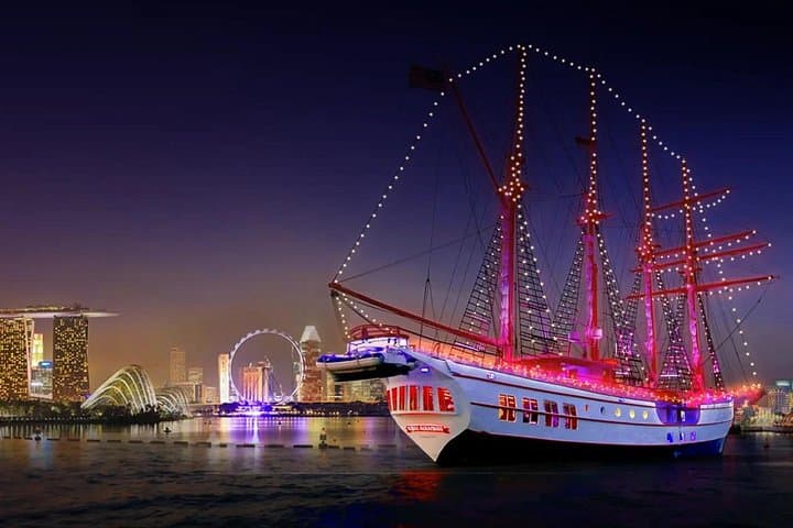 Private Singapore Sunset DUKW Boat Tour — Half-Day Marina Bay Cruise photo 1
