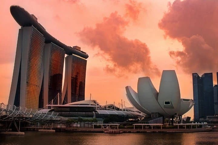 Private Singapore Sunset DUKW Boat Tour — Half-Day Marina Bay Cruise photo 2