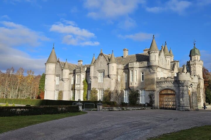Private Executive Highland Tour from Inverness: Culloden, Clava Cairns & Loch Ness photo 2