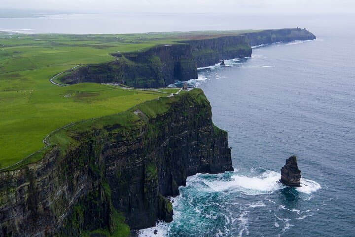 Private Luxury Day Tour to the Cliffs of Moher from Dublin