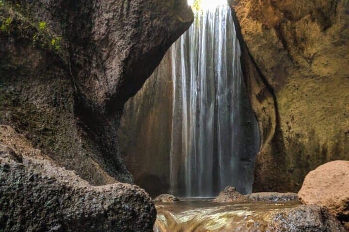 Eastern Bali Besakih Temple and Tukad Cepung Waterfall Day Tour photo 2